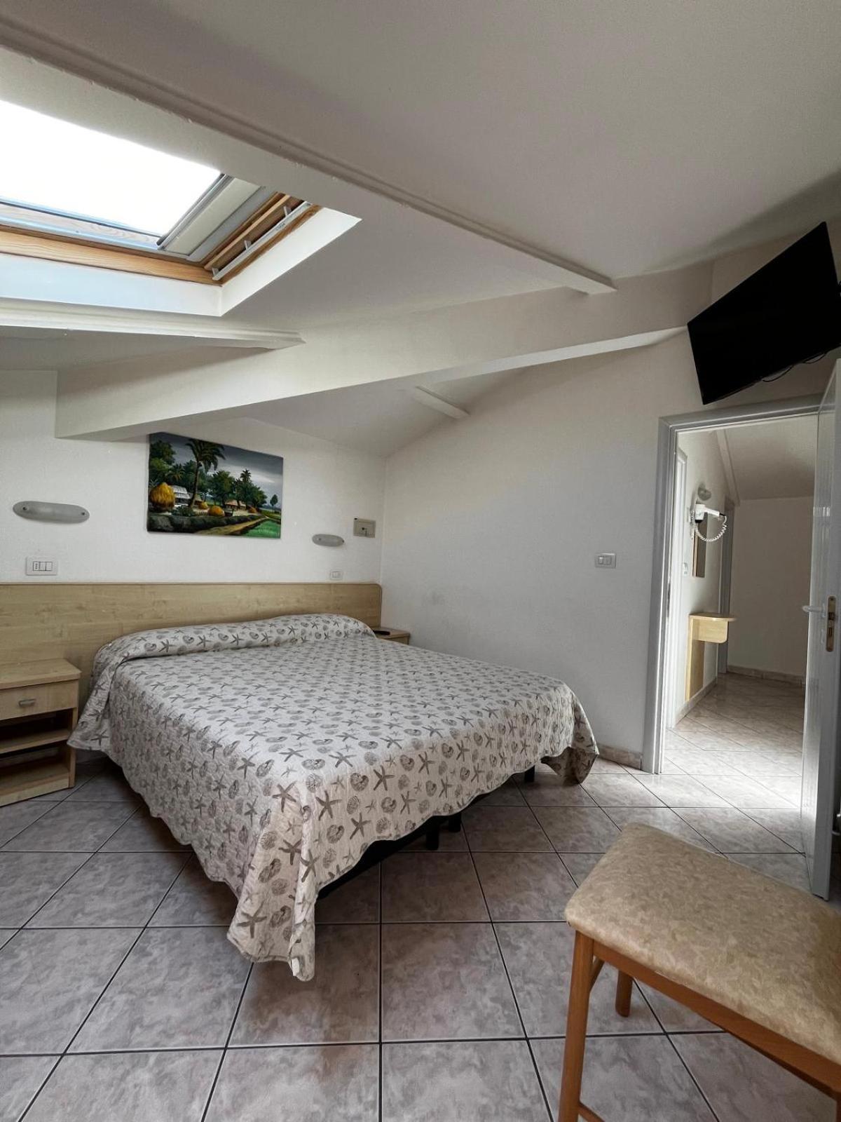 Hotel Giove Dipendenza Hotel Fiamma Cesenatico Kültér fotó
