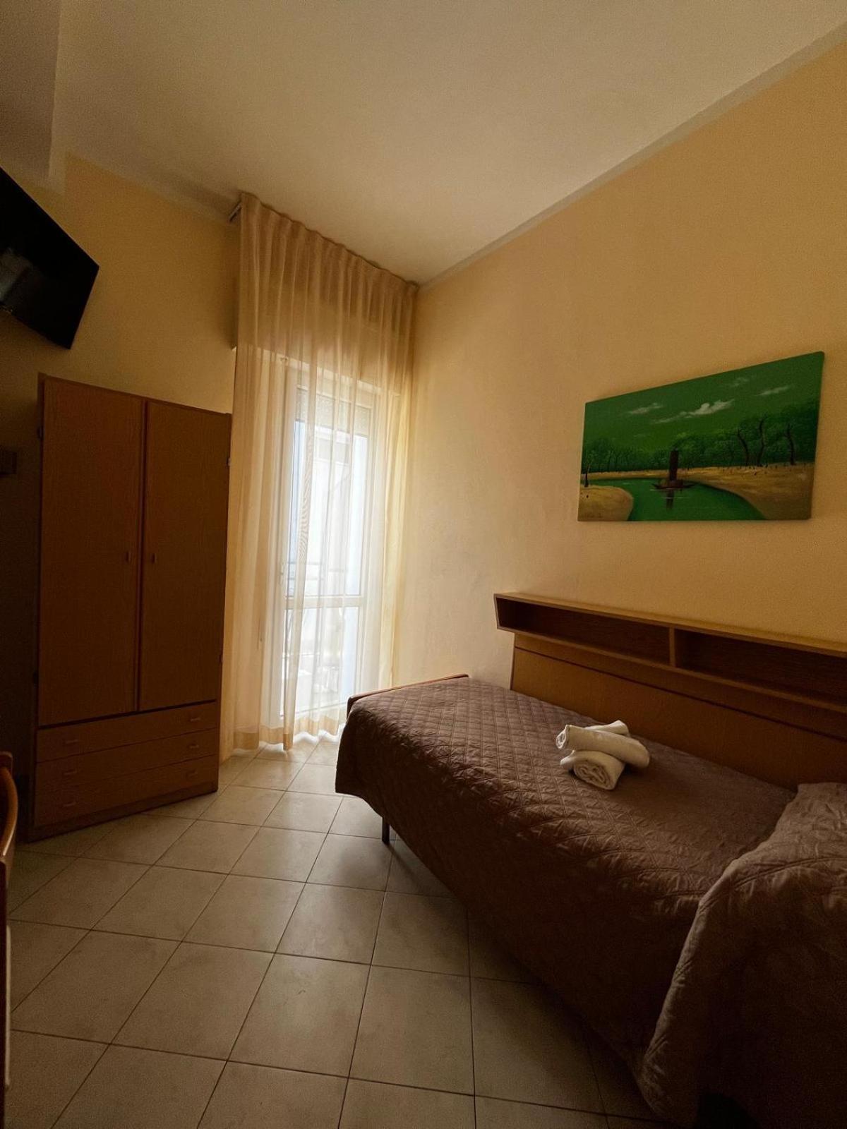 Hotel Giove Dipendenza Hotel Fiamma Cesenatico Kültér fotó