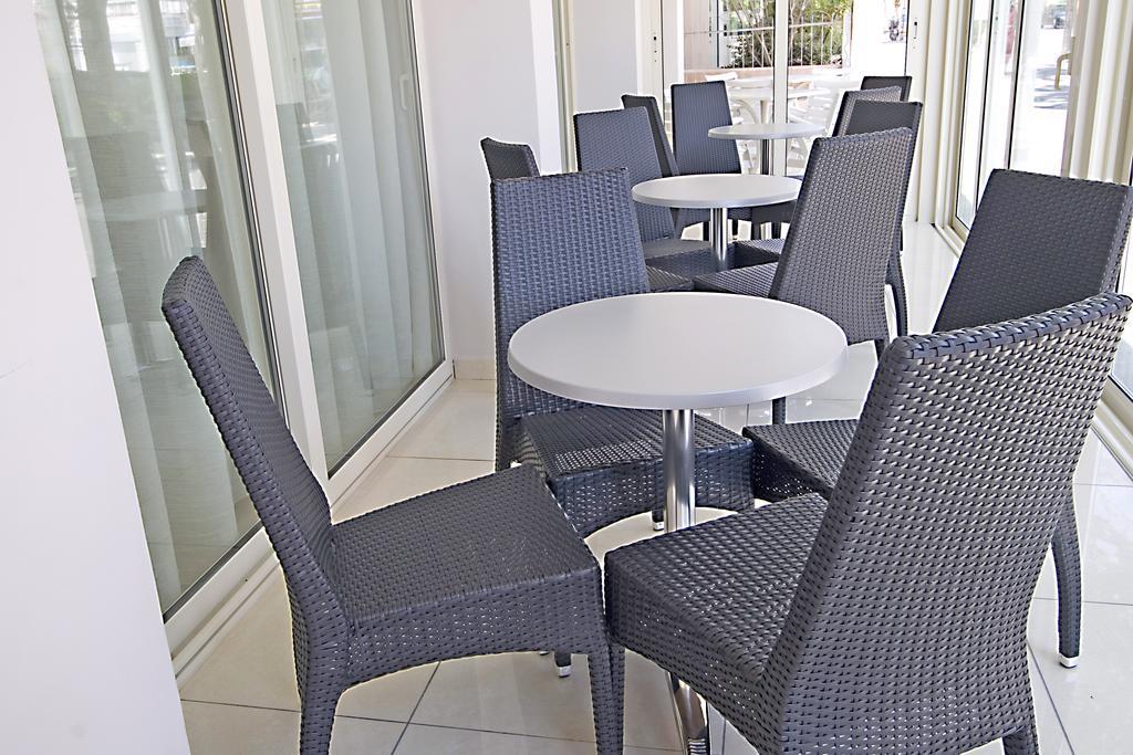 Hotel Giove Dipendenza Hotel Fiamma Cesenatico Kültér fotó