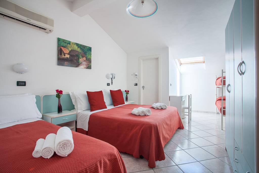 Hotel Giove Dipendenza Hotel Fiamma Cesenatico Kültér fotó