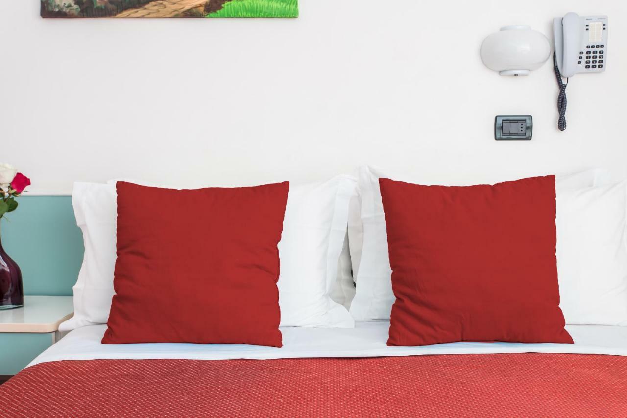 Hotel Giove Dipendenza Hotel Fiamma Cesenatico Kültér fotó